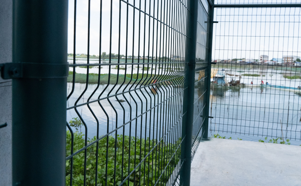 PVC Welded Wire Mesh For Basket Ball Court.